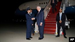 El secretario de Estado, Rex Tillerson, es recibido el jueves en la Base Andrews, en Maryland, a su regreso de la gira por el sudeste asiático.