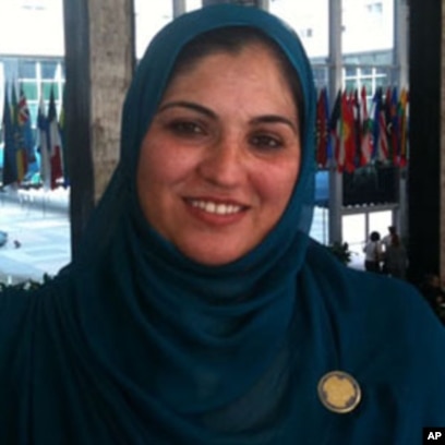 Royxatdan holda jinsiy porno video Maxachqalada hijob bilan jinsiy aloqa