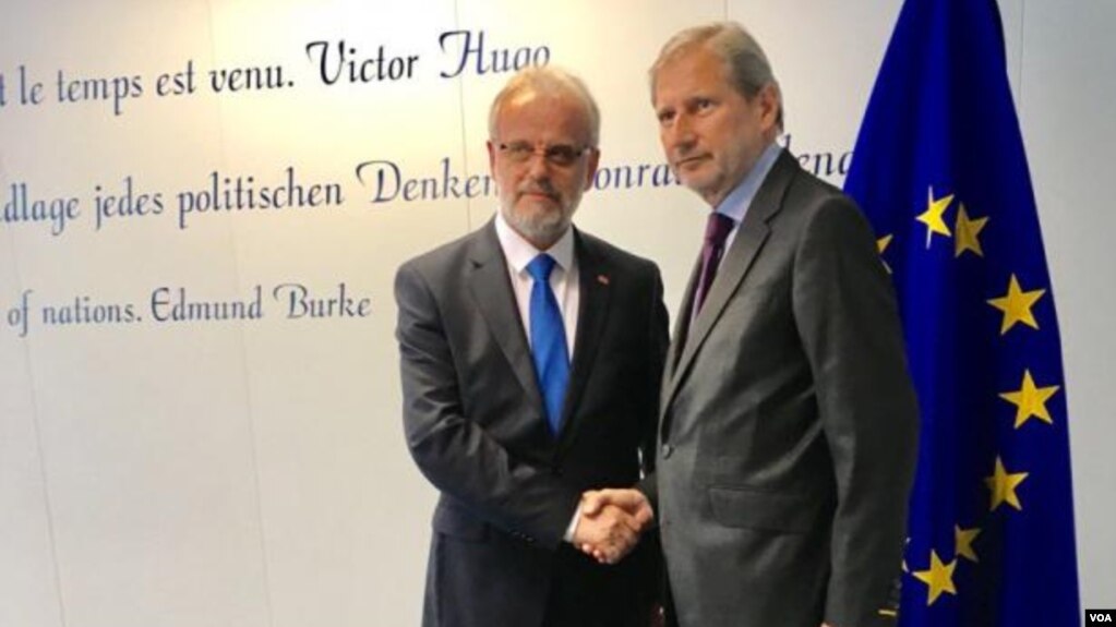 Takim Xhaferi-Mogherini-Hahn në Bruksel