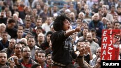 Anti-vladini demonstranti u Kairu