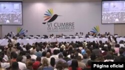 El canciller venezolano, Nicolás Maduro, anunció que el presidente Hugo Chávez no asistirá a la Cumbre.