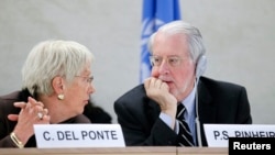Các nhà điều tra độc lập về tội ác chiến tranh ở Syria Carla del Ponte và Paulo Pinheiro dự cuộc họp của Hội đồng Nhân quyền Liên Hiệp Quốc tại Geneve 17/3/15