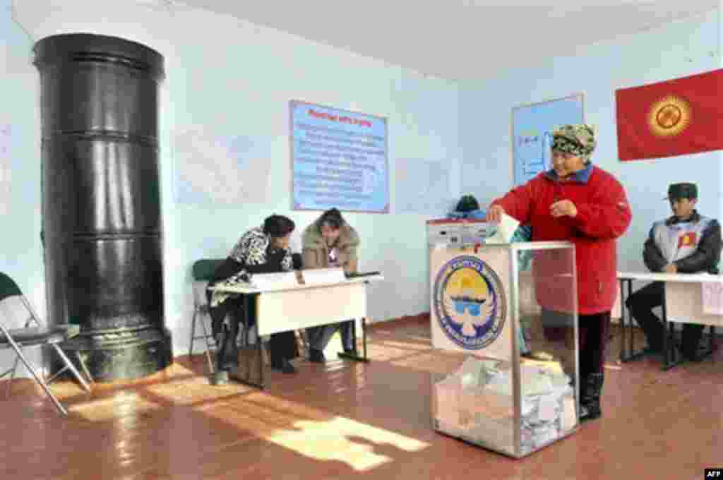 Qirg'iziston prezident uchun ovoz berdi