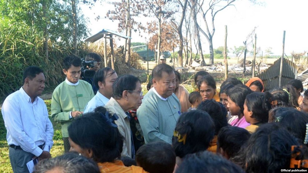 အစိုးရရဲ႕ ရခိုင္စံုစမ္းေရးေကာ္မရွင္ ျပည္သူလူထုမ်ားႏွင့္ေတြ႔ဆံု
