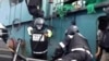 韩军携手联合国军驱逐中国非法捕捞渔船