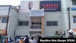 Siège de campagne du Maire de Dakar, Sénégal, 13 juillet 2017. (VOA/Seydina Aba Gueye)