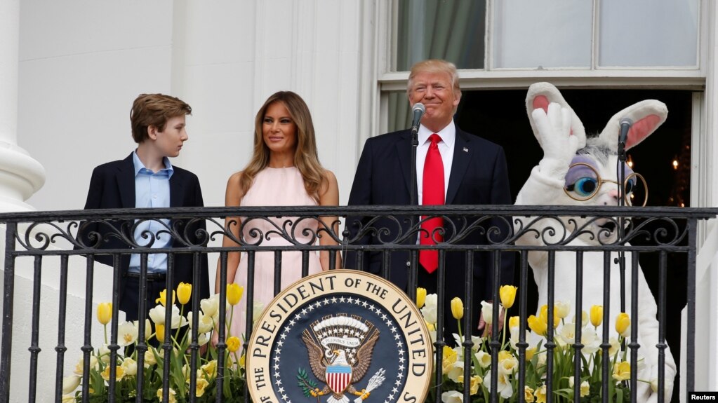 El presidente Donald Trump agradeció el trabajo de su esposa Melania por organizar todo para que la tradicional celebración sea un éxito.