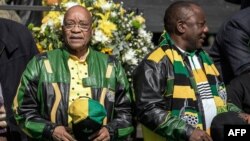 UMongameli webandla leAfrican National Congress uMnu. Cyril Ramaphosa loMongameli Jacob Zuma. URamaphosa ukhangelelwe ukuthi uzathatha isikhundla sikaZuma ngomnyaka ka2019 engakhethwa nguzulu ekubandla leANC.