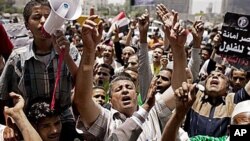 15일 이집트 카이로에 운집한 군중.