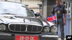 朝鲜驻马大使座车。