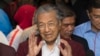 Cựu Thủ tướng Mahathir trở lại nắm quyền
