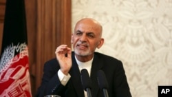د افغان حکومت چارواکي وایي چې په اوس وخت کې د جمهوررئیس پاملرنه کورنیو مسلو ته اړولې ده