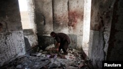 21일 자살 폭탄 테러가 발생한 파키스탄 페샤와르 주의 시아파 사원.