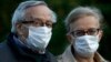 Građani u Srbiji često nose zaštitne maske i na otvorenom