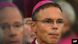 Obispo de Limburgo Franz-Peter Tebartz-van Elst está actualmente suspendido de sus funciones.
