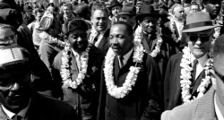 Martin Luther King ve destekçileri Alabama eyaletinin Selma kentinde