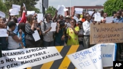 Des sympathisants du général Karake, Kigali, 24 juin 2015.