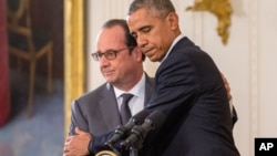 Prezident Barak Obama va Fransiya rahbari Fransua Olland Oq uy, Vashington, 24-noyabr, 2015-yi