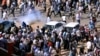 Polisi Tembakkan Gas Air Mata ke Demonstran di Sudan