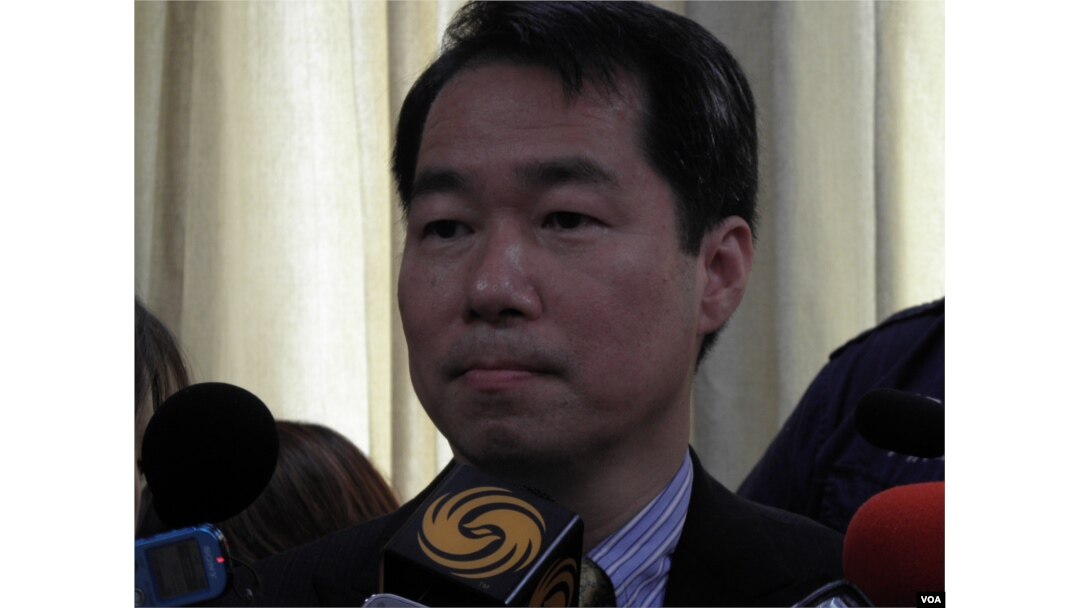 台灣外交部發言人何震寰3月19日 (美國之音申華拍攝)