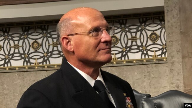 美国海军中将迈克尔·吉尔代(Michael Gilday)（美国之音黎堡2019年7月31日）
