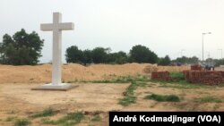 Site réservé pour la construction d'une basilique à N'Djamena, 16 août 2017. (VOA/André Kodmadjingar)