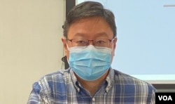 香港浸会大学政治及国际关系学系副教授陈家洛表示，民调结果反映大部份港人对新的选举制度感到抗拒 (美国之音/汤惠芸)