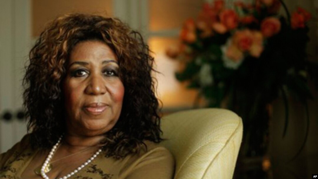Aretha Franklin (July 26, 2010 file photo)