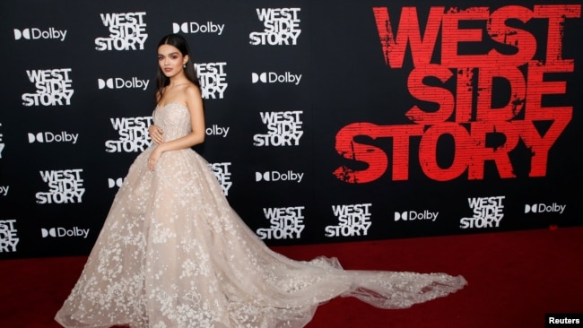 Rachel Zegler attends the premiere for the film West Side Story at El Capitan theatre in Los Angeles, California, U.S. December 7, 2021. (REUTERS/Mario Anzuoni)