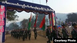 ဓာတ်ပုံ - ကေအန်ယူဖေ့ဘုတ်စ်