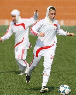 خسرویار سابقه بازی در تیم ملی ایران را دارد.