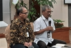Juru bicara kasus virus korona atau Covid-19, dr. Achmad Yurianto dalam jumpa pers di Jakarta, Selasa (3/3). (VOA/Fathiyah)