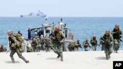 Một cuộc diễn tập chung giữa Mỹ và Philippines tại khu vực nhìn ra Biển Đông.