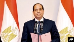 Presiden baru Mesir Abdel Fattah el-Sissi diambil sumpahnya di Mahkamah Konstitusi di Kairo, Minggu 8 Juni 2014.