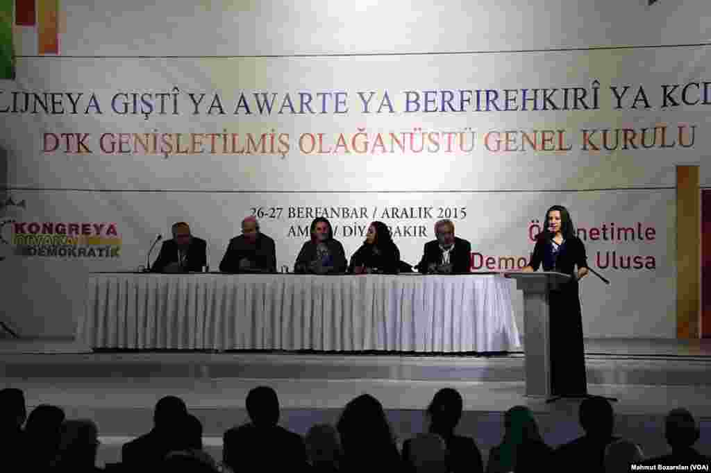 Demokratik Toplum Kongresi toplantısı, Diyarbakir 26 Aralık, 2015