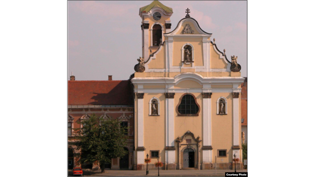 Dominican church housing Vác mummies. (András T and the Hungarian Natural History Museum)