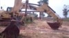 Material de construção de estradas apodrece em Malanje