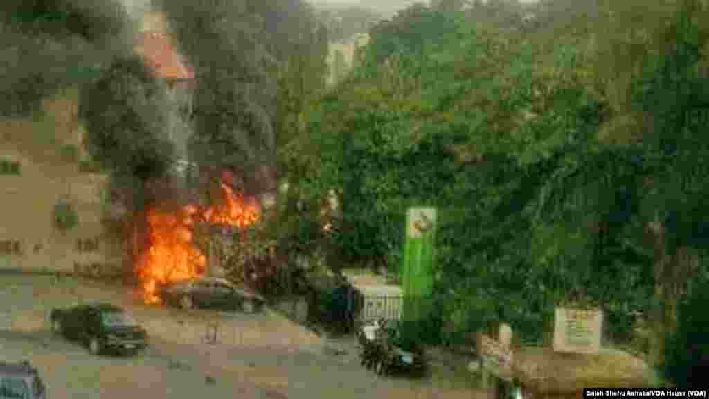 Explosion d&#39;une bombe au centre commercial Plaza Banex à Abuja, le 25 Juin, 2014 &raquo; 