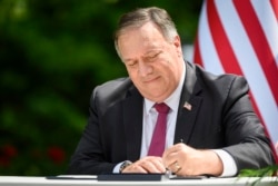 美国国务卿蓬佩奥与斯洛文尼亚签署5G安全联合声明。（2020年8月13日）