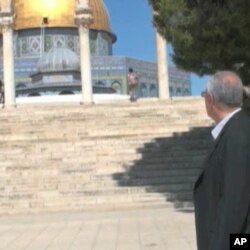 Mohamed Dajani, standing outside the Dome of the Rock, has roots in Jerusalem that go back hundreds of years.