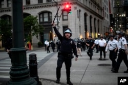 Поліція запроваджує комендантську годину в Нью-Йорку 2 червня.