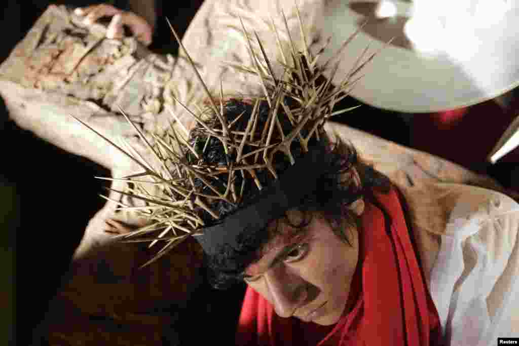 Jesús en el Viacrucis de Paraguay.