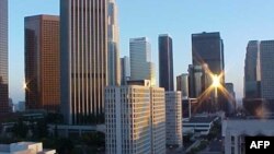 Thị trưởng Los Angeles đề nghị biện pháp tiết kiệm nhằm giải quyết tình trạng thâm hụt ngân sách của thành phố