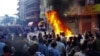 Người biểu tình đốt văn phòng của nhóm Huynh đệ Hồi giáo