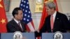 美国国务卿克里与中国外交部部长王毅会谈。