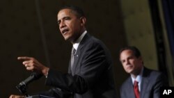 President Barack Obama delivers remarks at the DCCC reception at the Rhode Island Convention Center in, Providence, Rhode Island, 25 Oct 2010