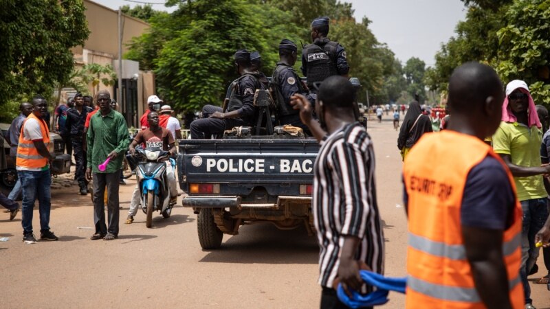 La police disperse une manifestation à Ouagadougou