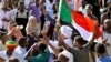 Le sit-in des manifestants soudanais résiste pour réclamer un conseil civil de transition