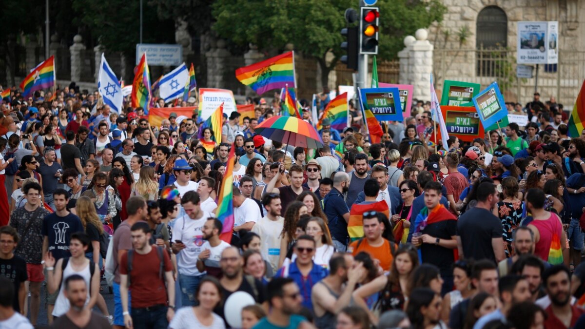 Jerusalem Pride Draws Thousands of Gay Revelers and Police