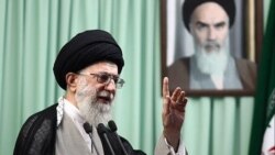 آیت الله خامنه ای: انتخابات به امنیت کشور آسیب نزند